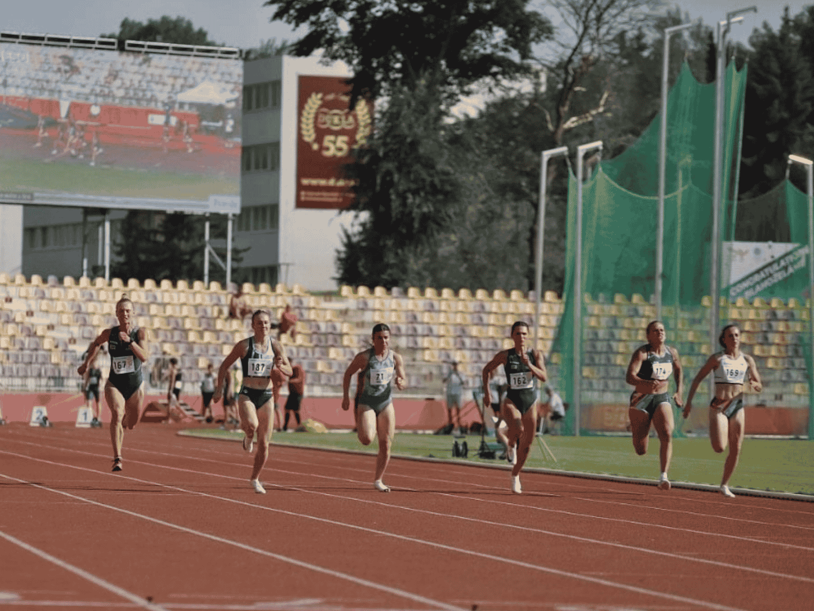 Delia Farajpour — atletika, HypeDress ambasádorka